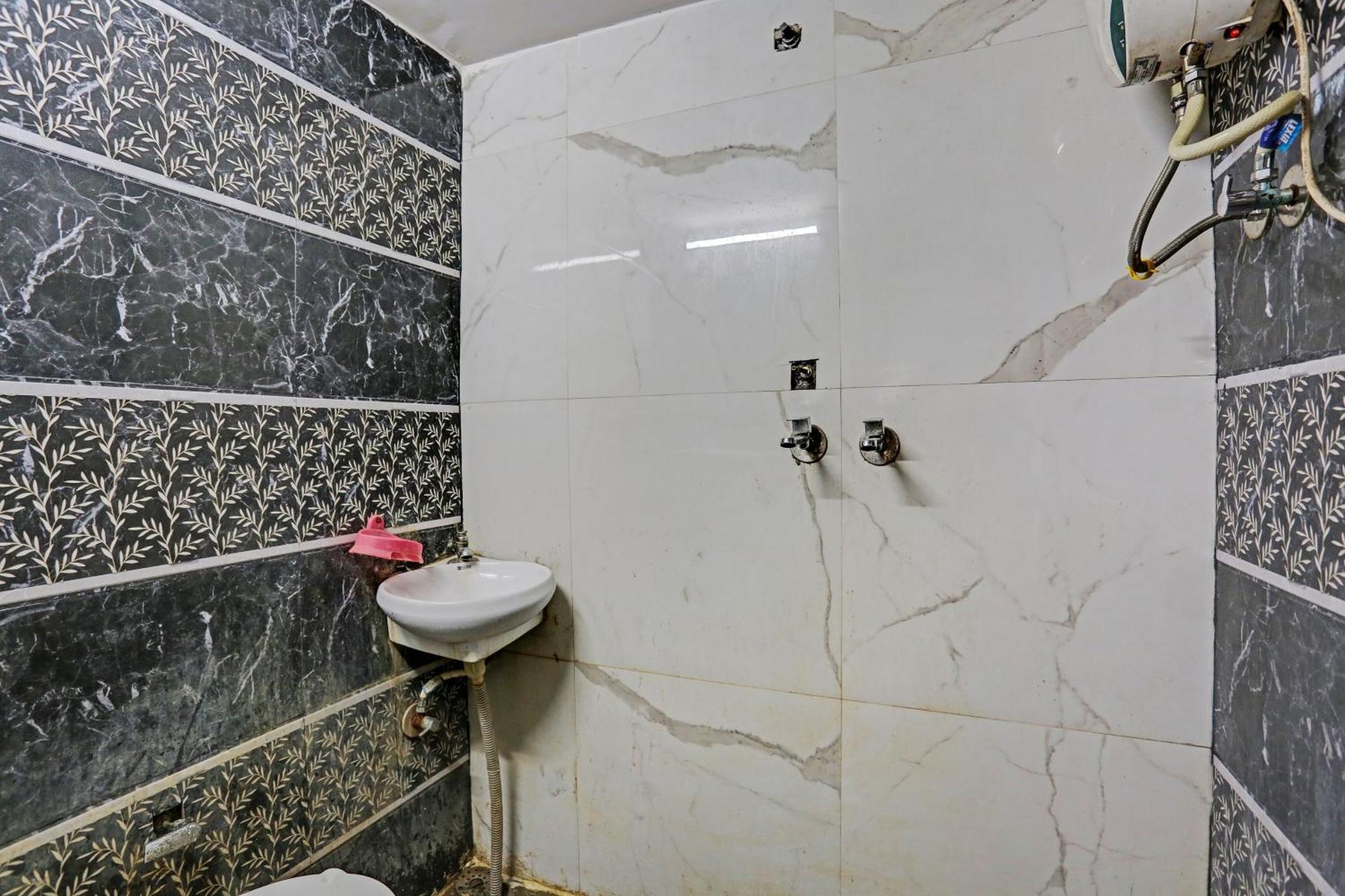 Hotel O Saffron Night Stay Amritsar Ngoại thất bức ảnh